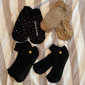 4 pairs of Barre socks